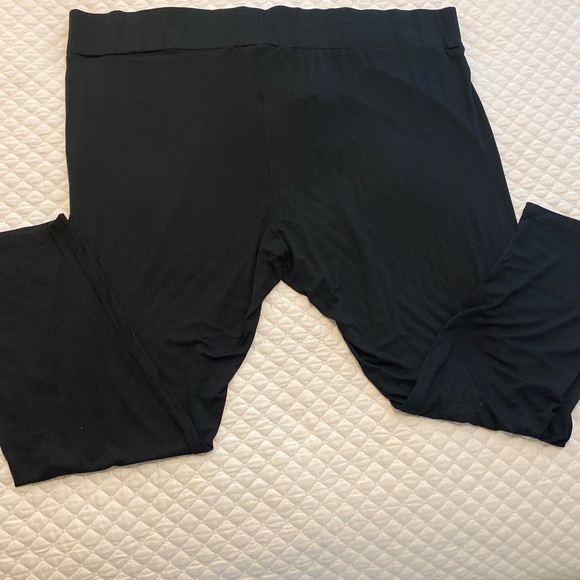 Asos design Curve Legging black NWT in bag size 24 95 % viscose 5 % elastane - Picture 2 of 6